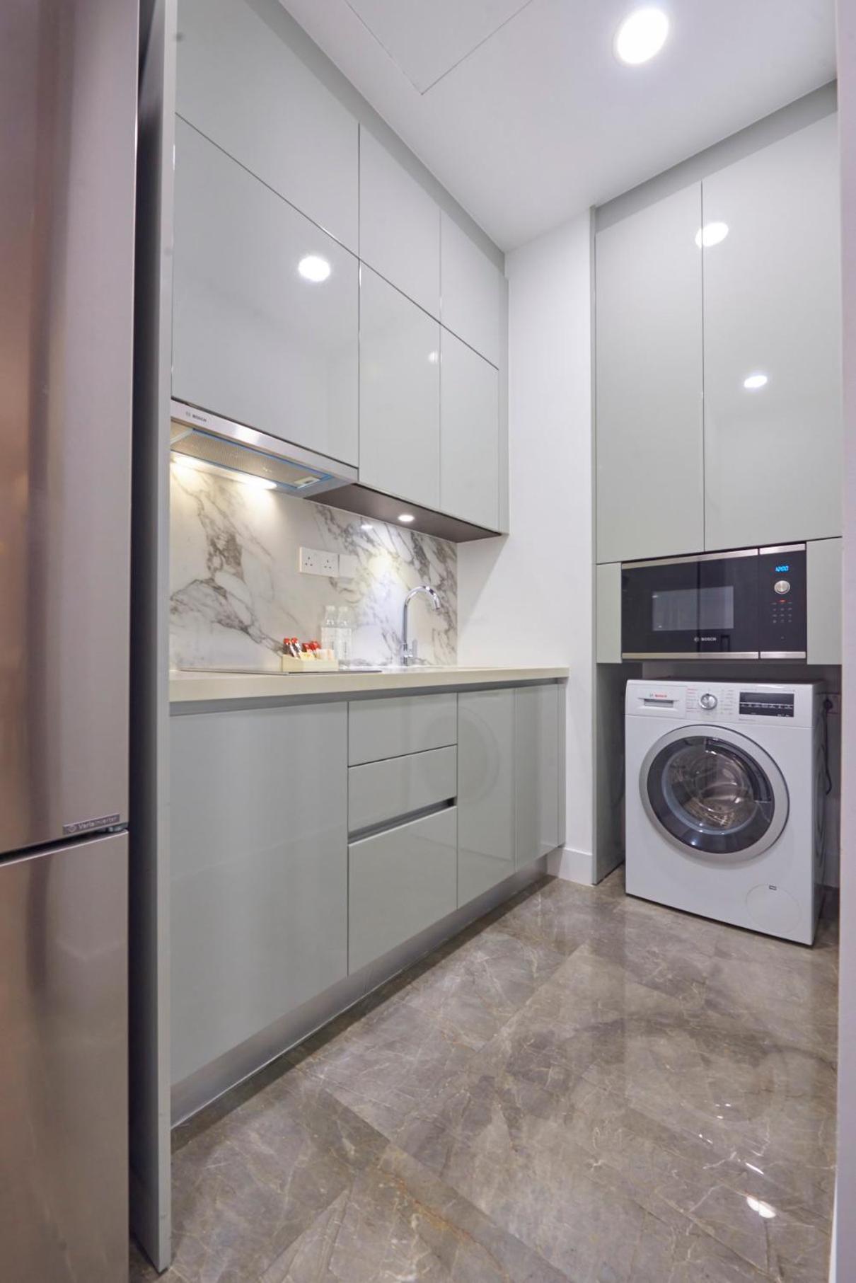 The Face Style Hotel Куала-Лумпур Екстер'єр фото A modern laundry room