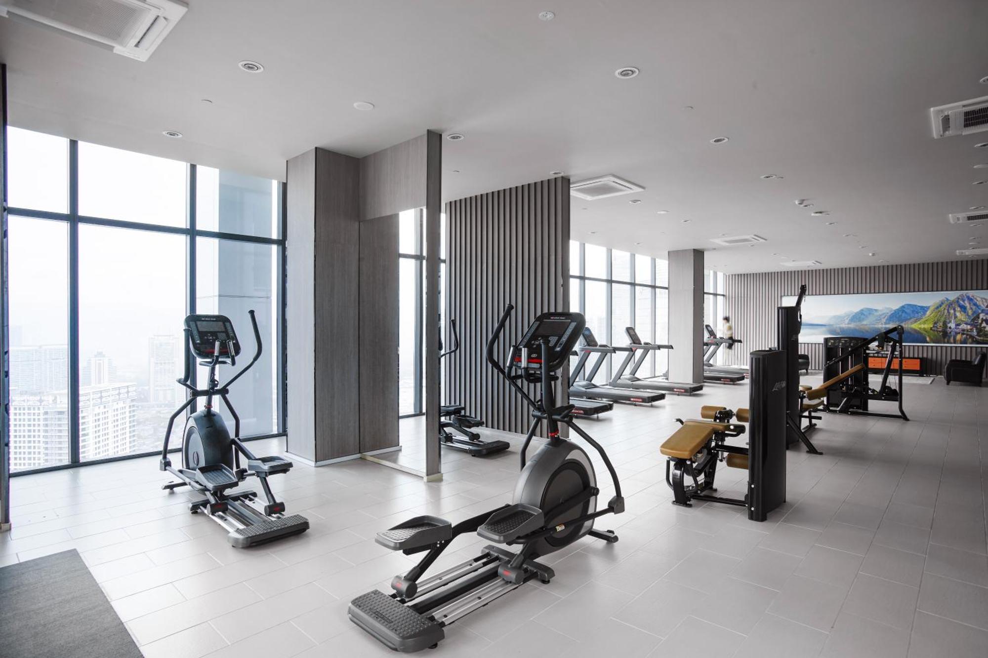 The Face Style Hotel Куала-Лумпур Екстер'єр фото A gym in a condominium